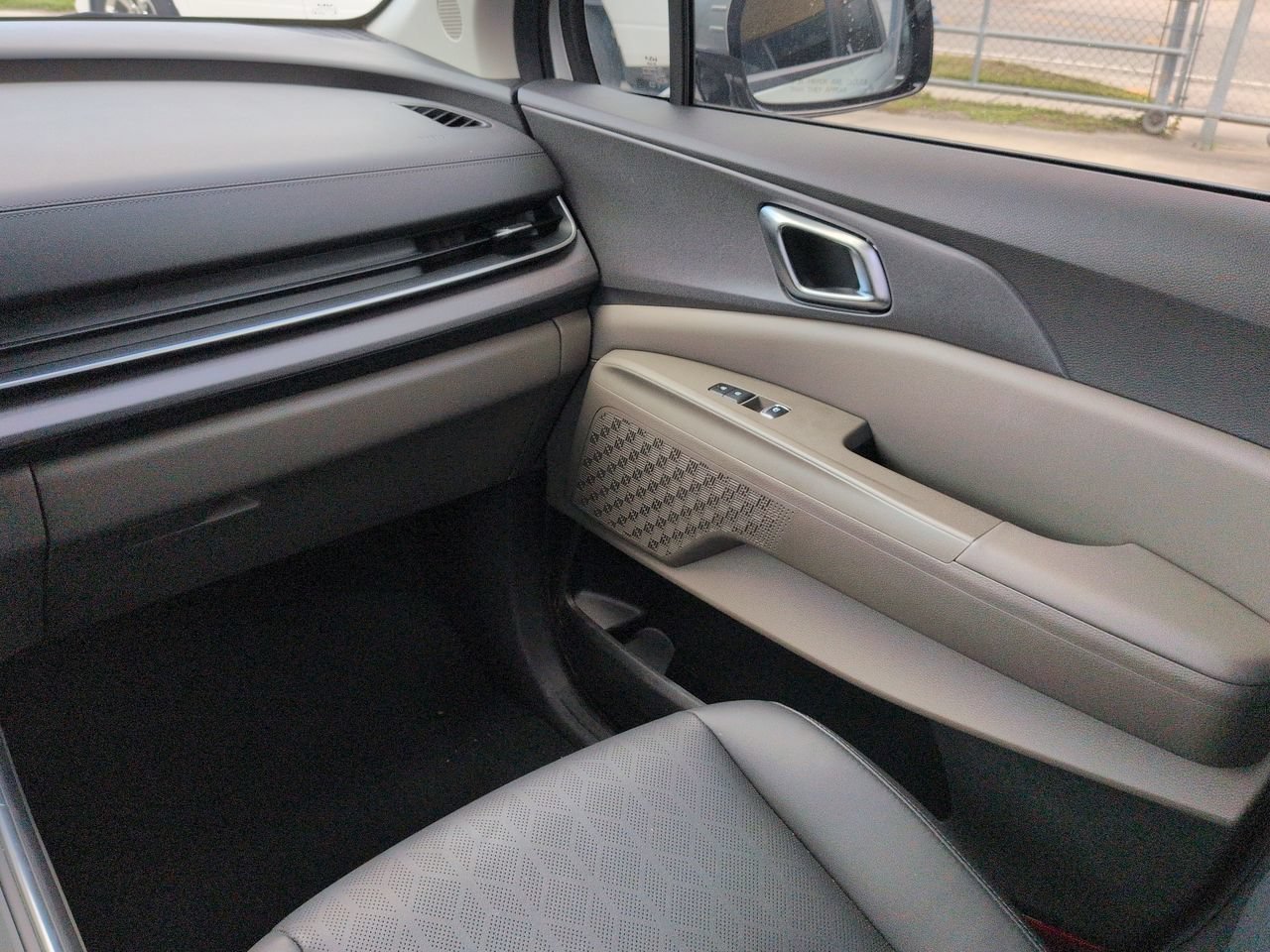 Certified Used 2026 Ivory Silver Kia EX image 20