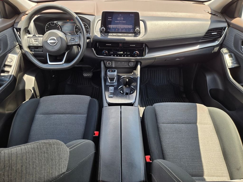 Used 2022 Red Nissan SV image 15