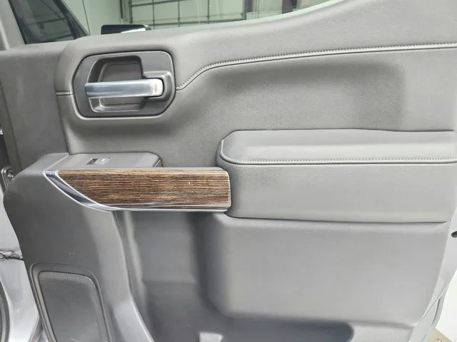 Used 2020 Gray GMC Elevation image 46
