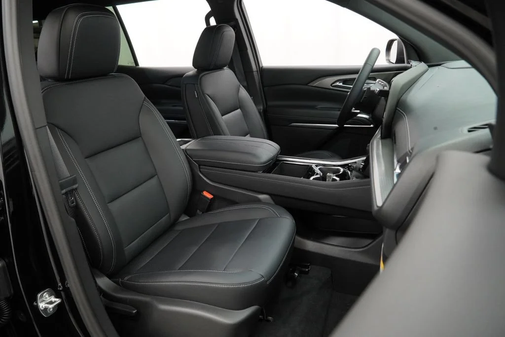 New 2027 Mosaic Black Metallic Chevrolet LT image 28