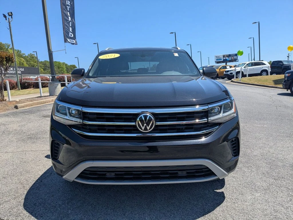 Used 2020  Volkswagen 3.6L V6 SE w/Technology image 2