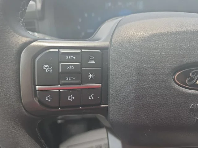 Used 2024 Black Ford XLT image 17