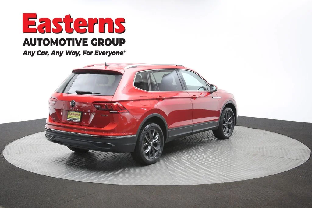 Used 2023 Red Volkswagen 2.0T SE image 38