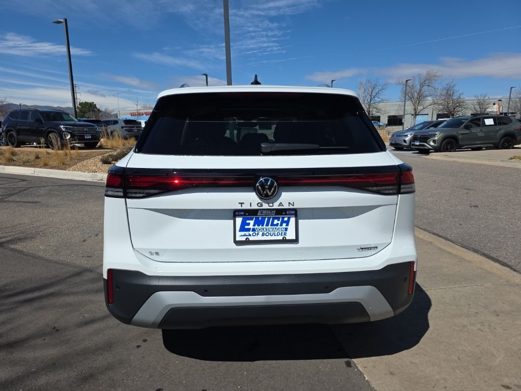 New 2026 Pure White Volkswagen 2.0T SE image 4