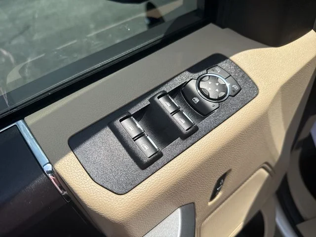 Used 2018 Gold Ford XLT image 17