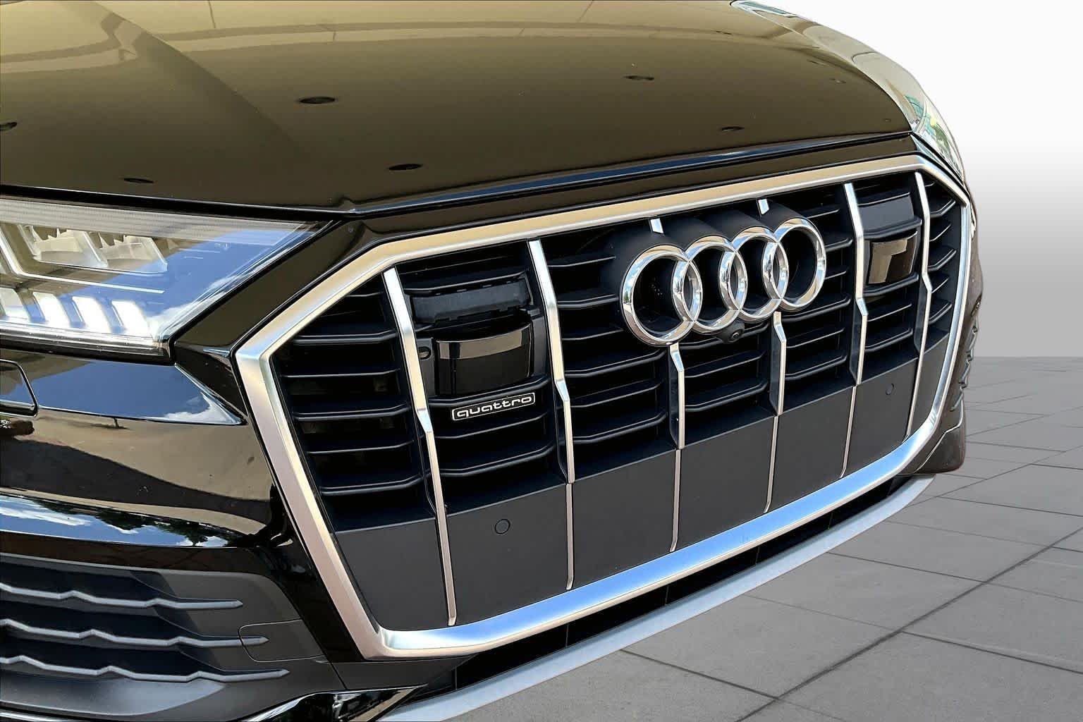 Used 2023 Mythos Black Metallic Audi Premium Plus image 28