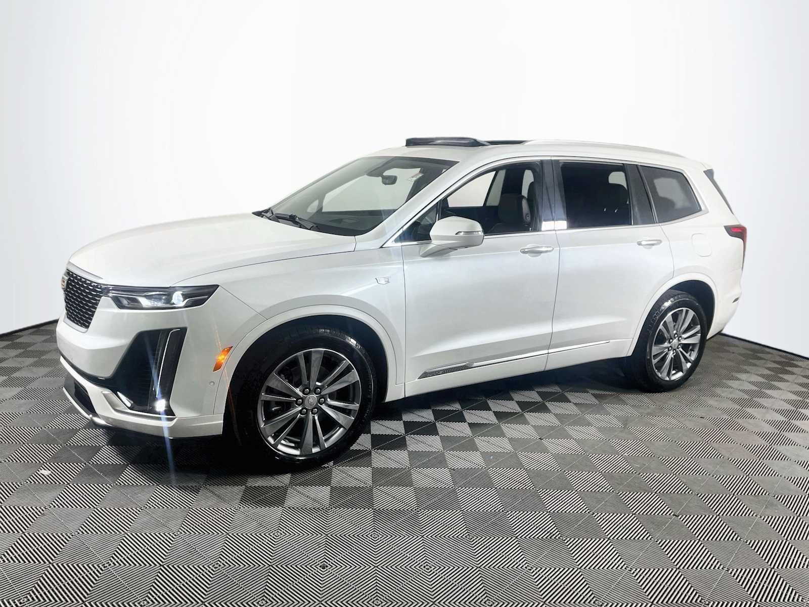 2025 Cadillac XT6