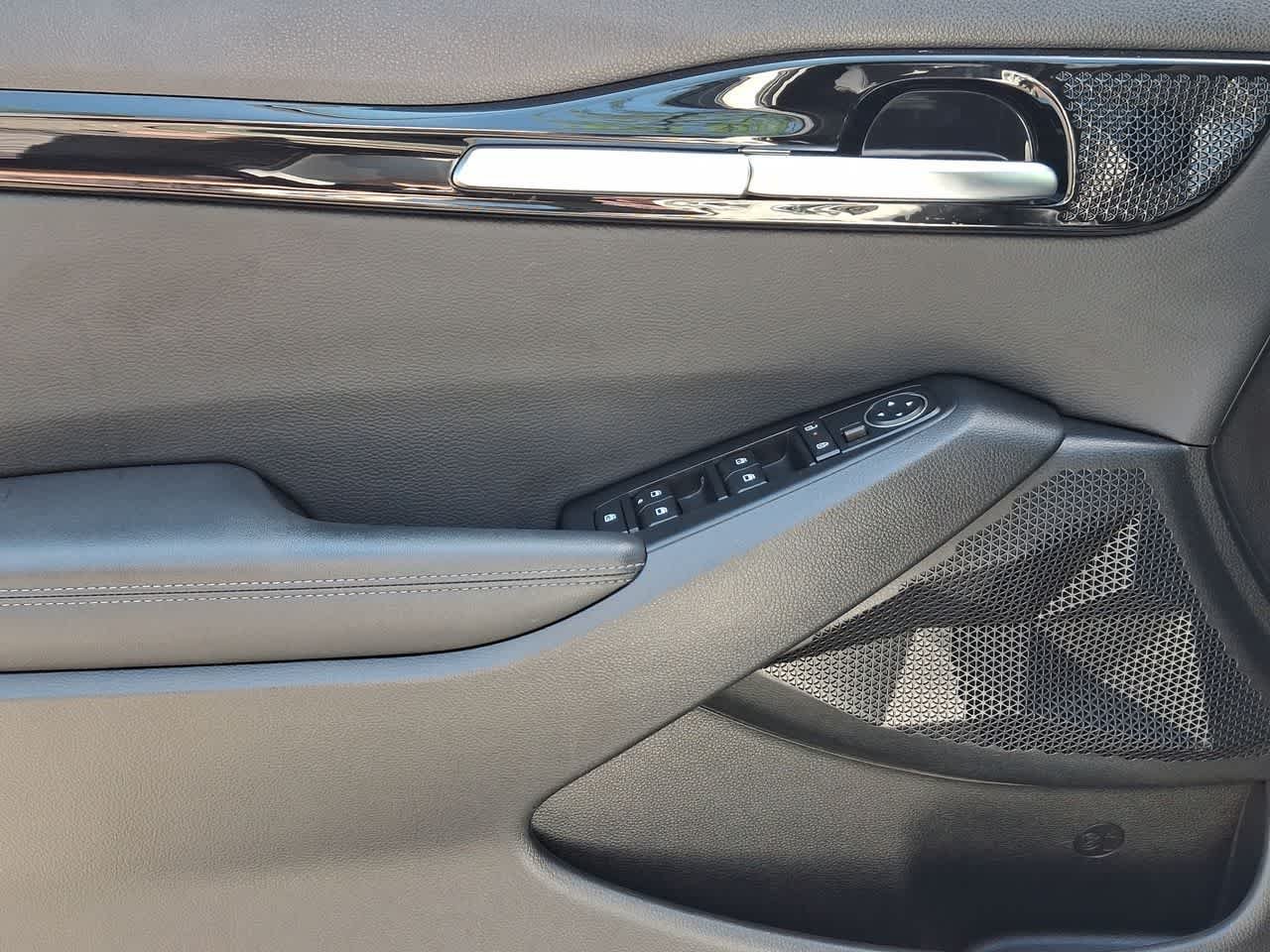 Certified Used 2025 Clear White / Black Roof Kia S image 16