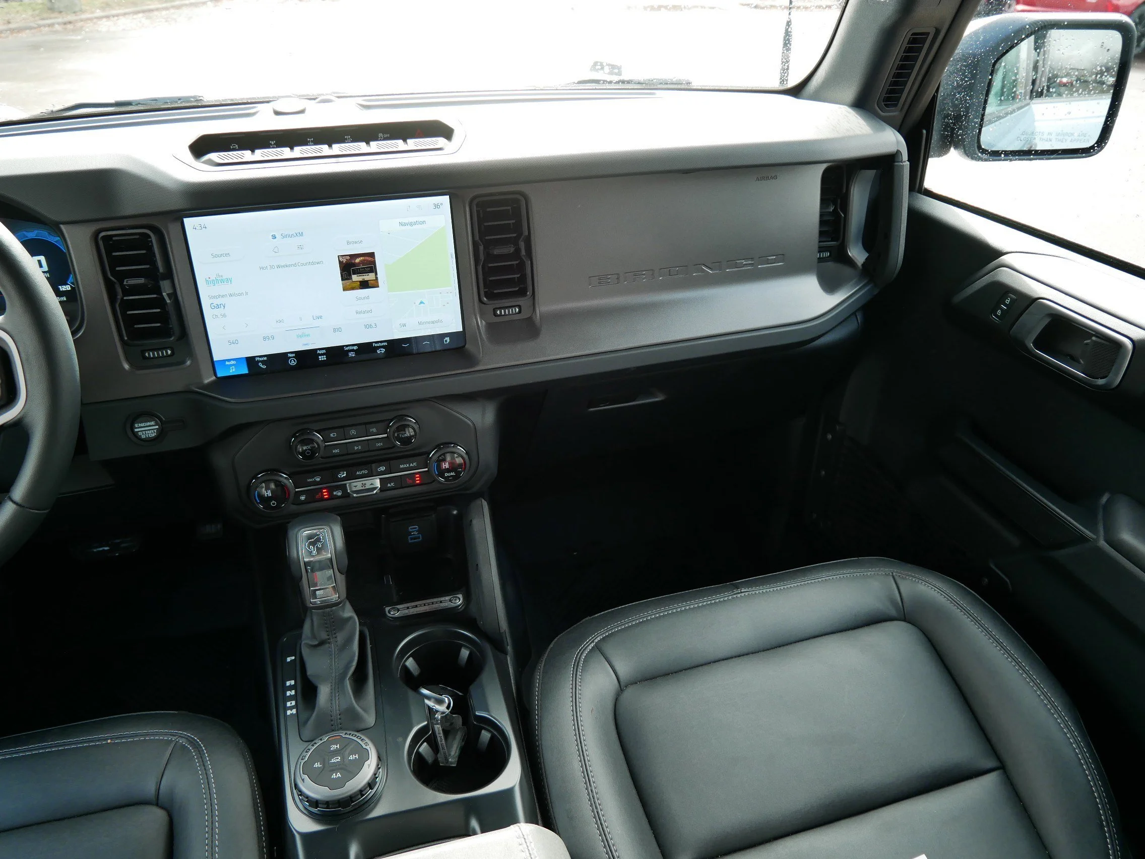New 2025 Azure Gray Metallic Ford Badlands image 11