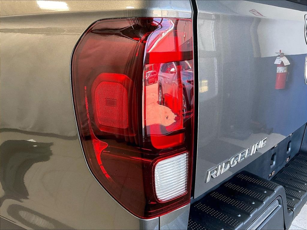 Used 2020 Brown Honda RTL image 35