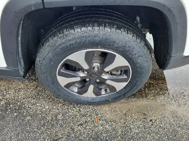 Used 2024 White Jeep 4xe image 6