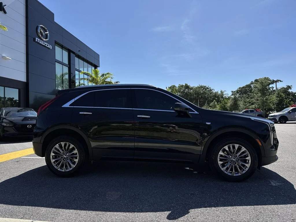Used 2024 Stellar Black Metallic Cadillac Premium Luxury image 23