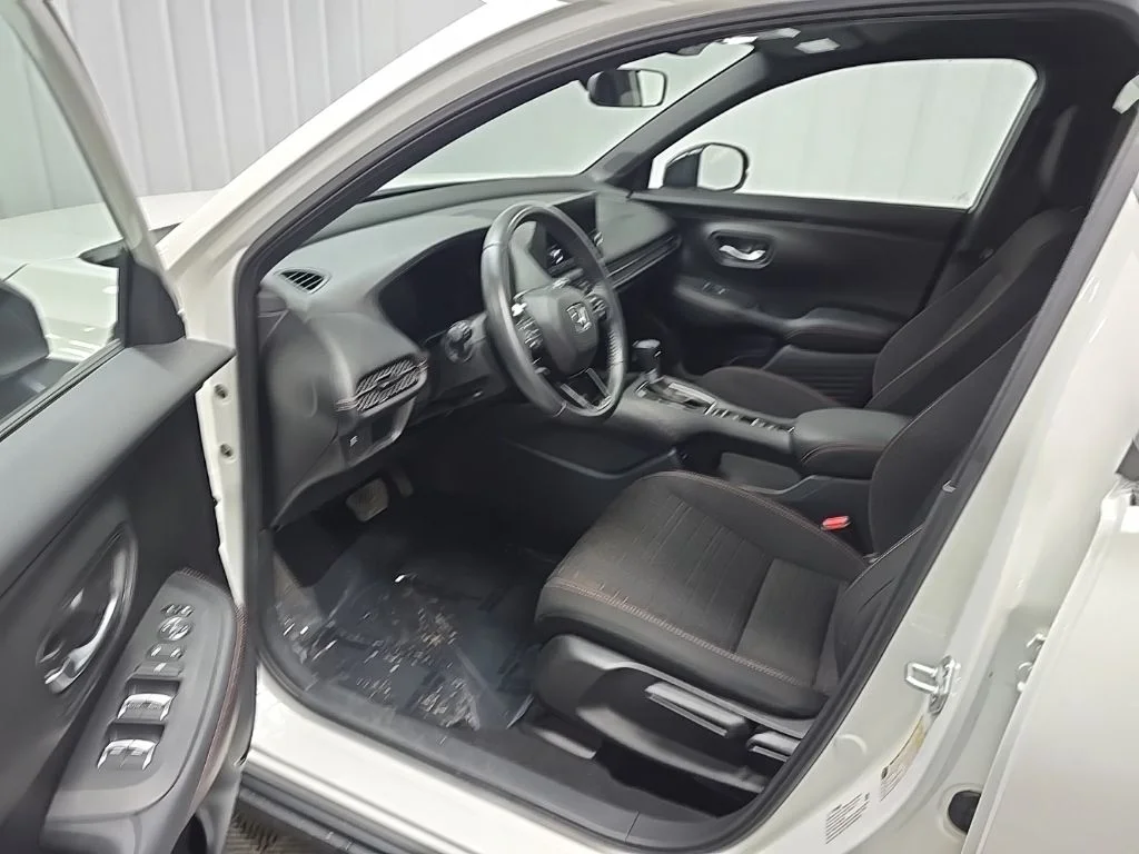 Used 2024 Platinum White Pearl Honda Sport image 28