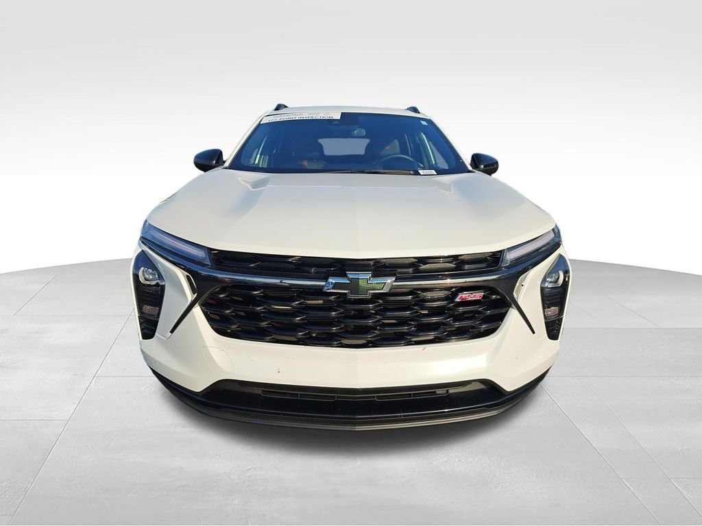 Used 2024 White Chevrolet 2RS image 8