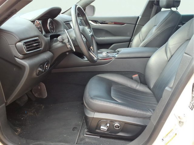 Used 2023 White Maserati Modena image 16