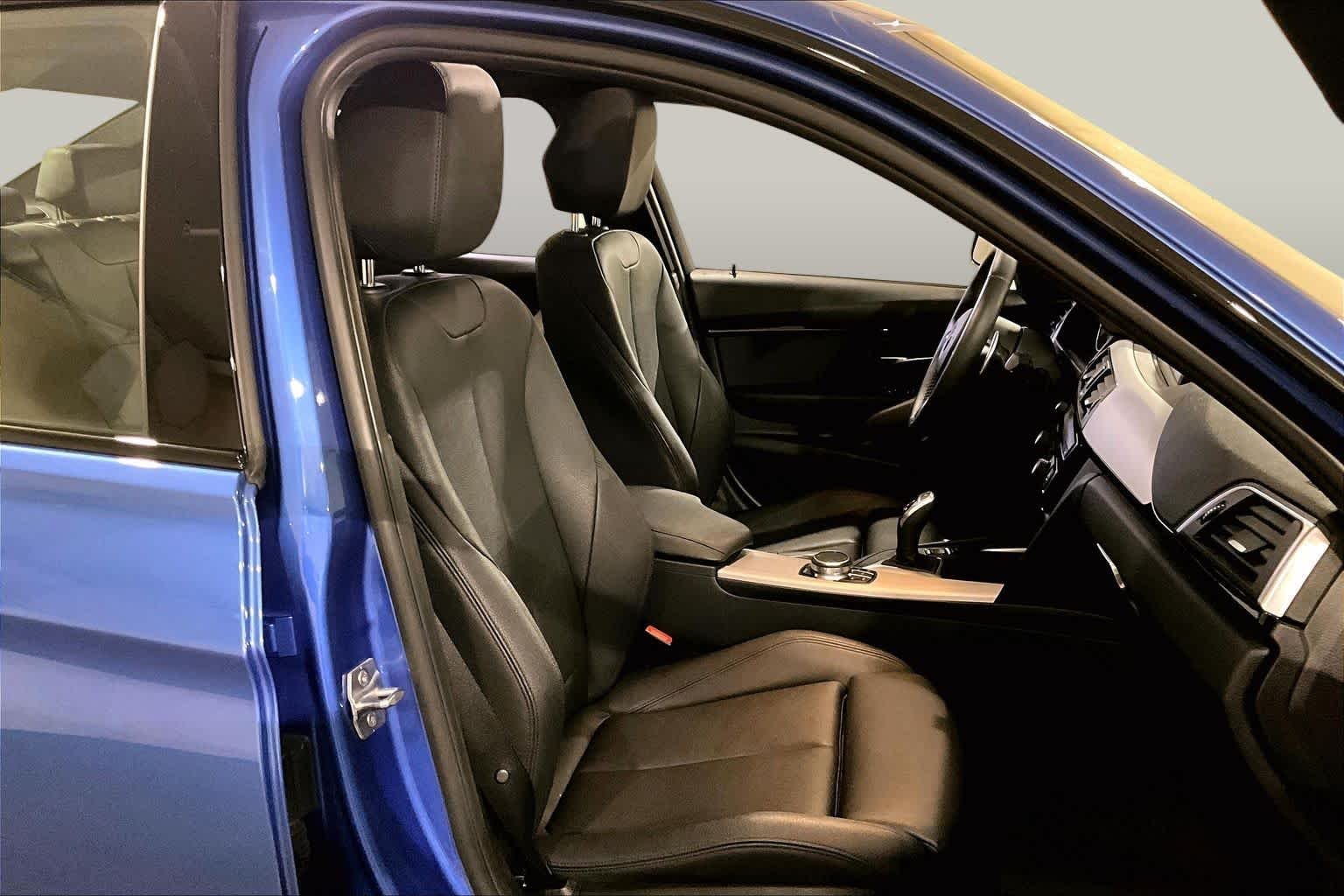 Used 2018 Estoril Blue Metallic BMW 330i xDrive image 7