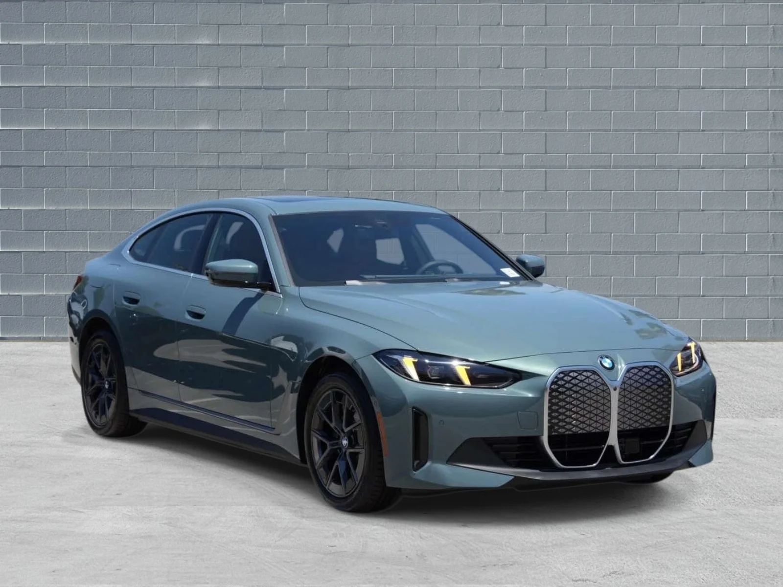 2026 BMW i4 40