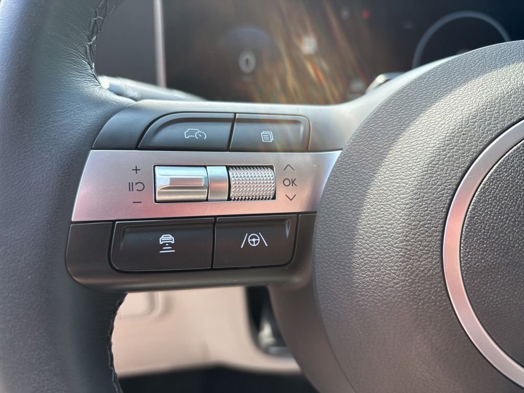 Certified Used 2025 Silver Hyundai SEL Convenience image 25