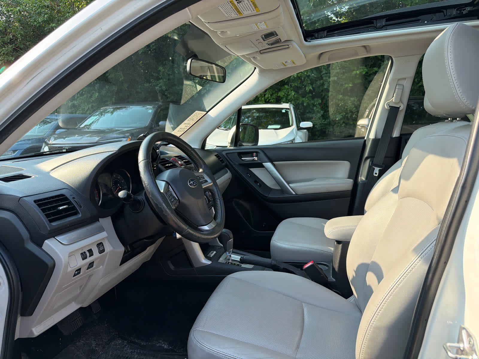 Used 2015 Satin White Pearl Subaru 2.5i Limited image 5