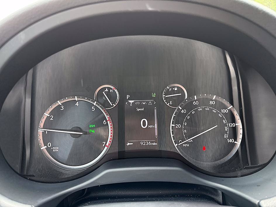 Used 2023 Onyx Black Lexus GX 460 Premium image 14