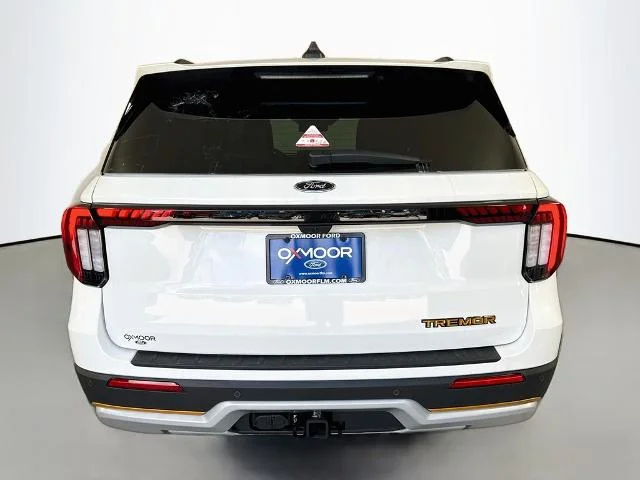 New 2026 Star White Metallic Tri-Coat Ford Tremor® image 39
