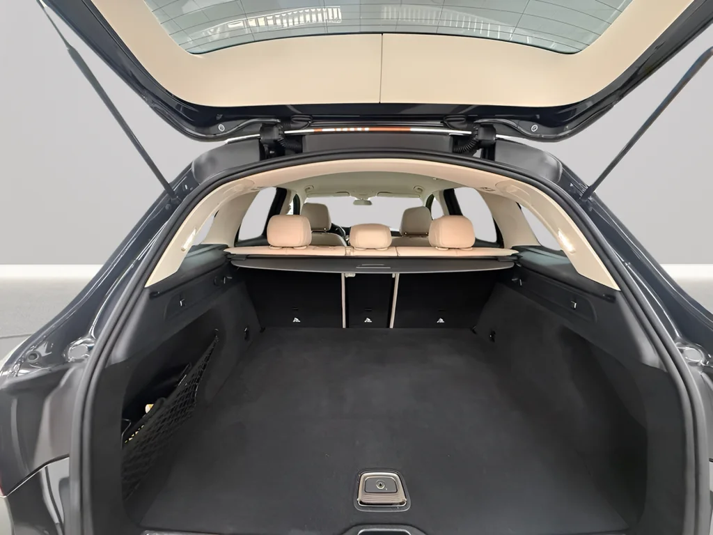 Used 2020 Gray Mercedes-Benz GLC 300 image 29