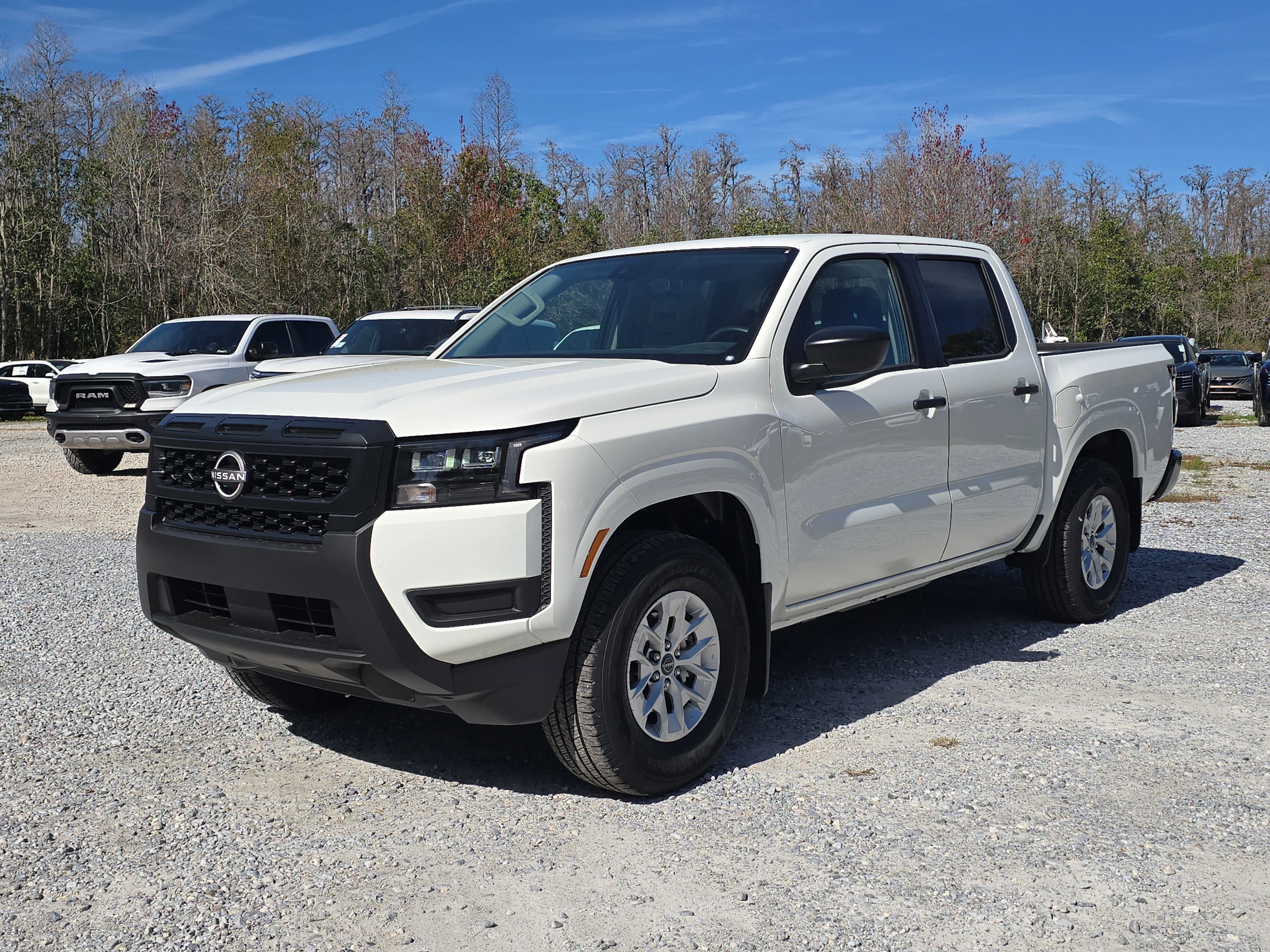 New 2026 Glacier White Nissan Crew Cab S image 4