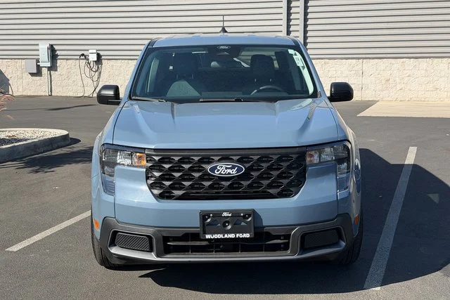 Used 2026 Gray Ford XLT image 3