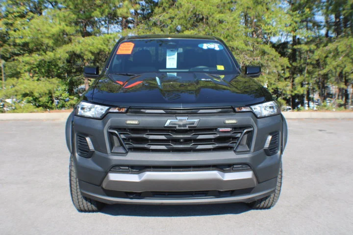 Used 2023 Black Chevrolet Trail Boss image 17