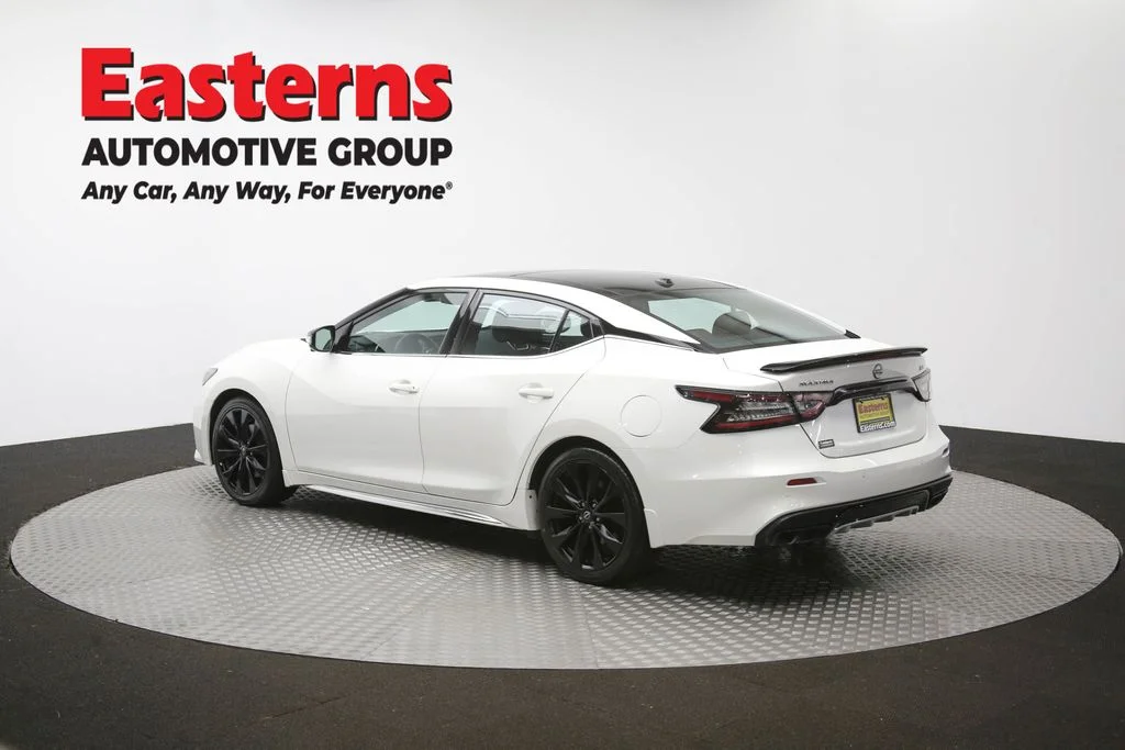 Used 2023 White Nissan SR image 68