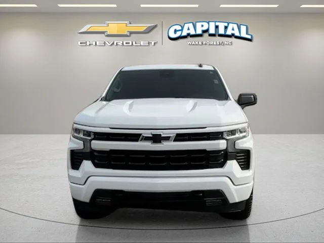 Used 2025 White Chevrolet RST image 8