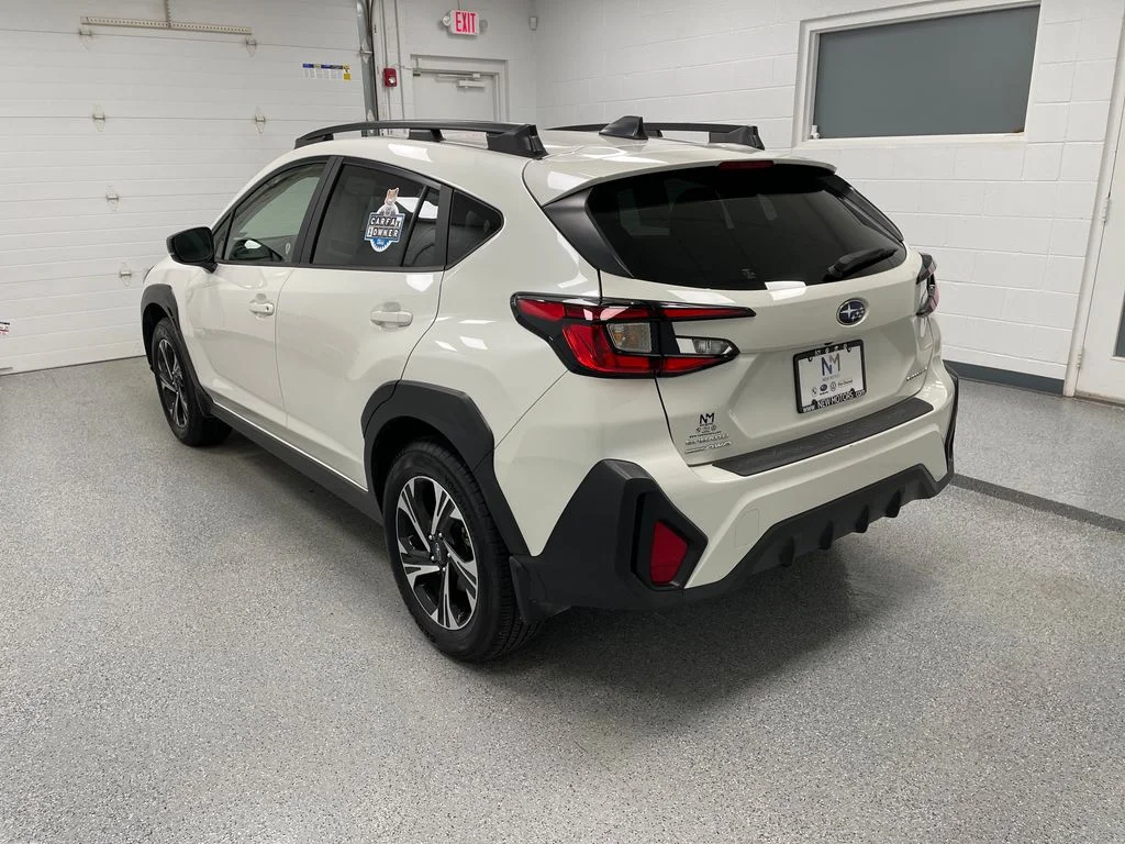 Used 2025 Crystal White Pearl Subaru Premium image 10