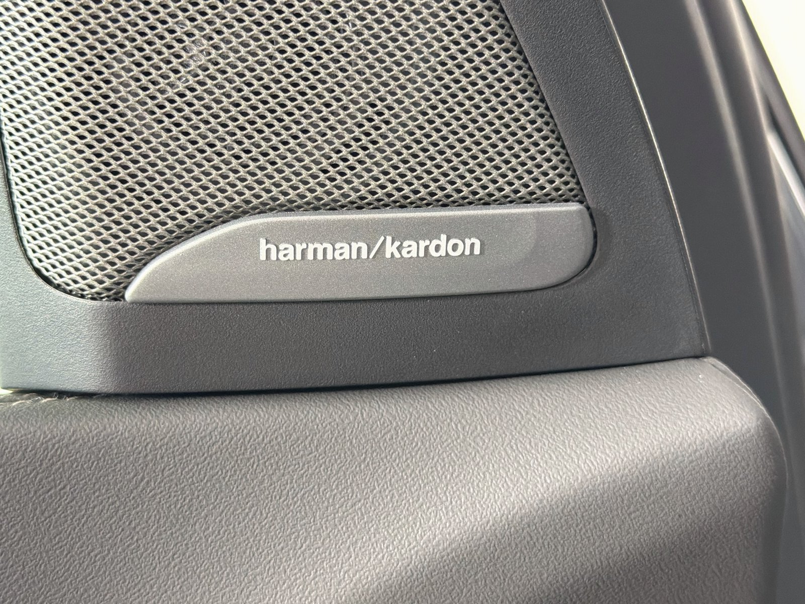 New 2026 Skyscraper Grey Metallic BMW xDrive40i image 18