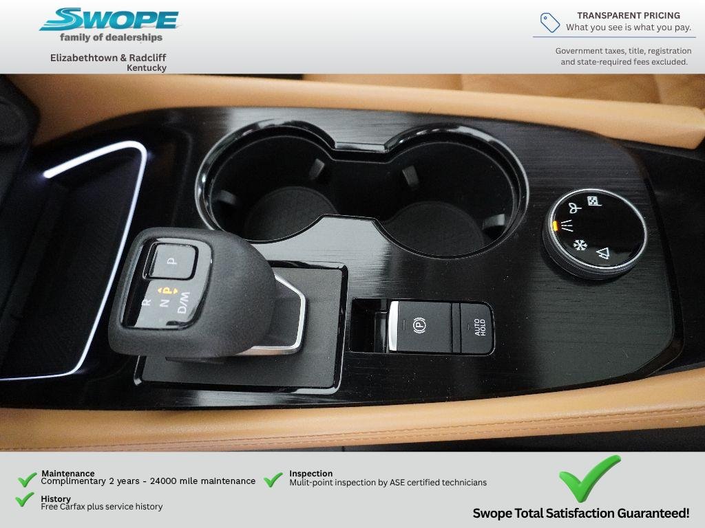 Used 2021 Caspian Blue Metallic/Super Black Nissan Platinum image 28