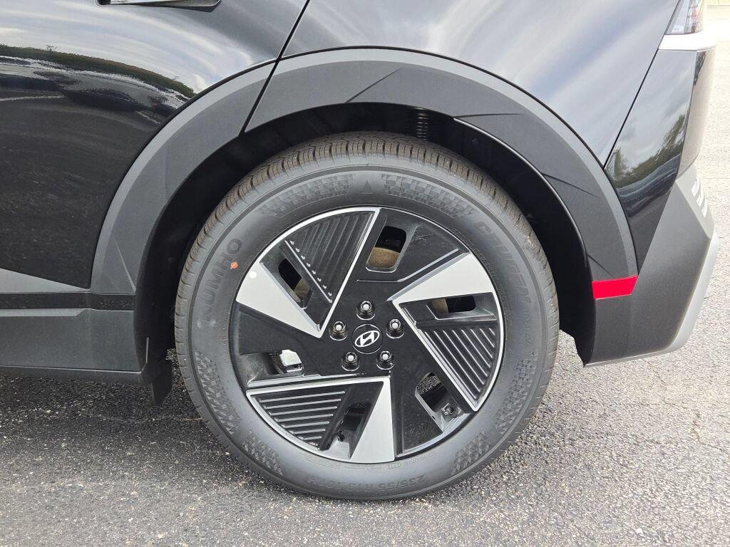 New 2027 Abyss Black Hyundai SE image 14