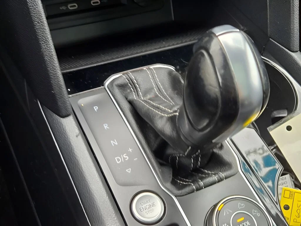 2022 Volkswagen Atlas SEL Premium R-Line - Photo 30