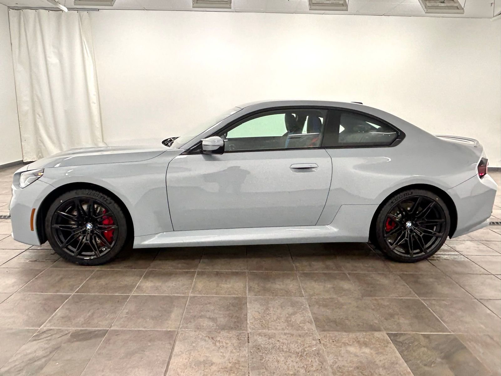 New 2025 Brooklyn Grey Metallic BMW Base image 3