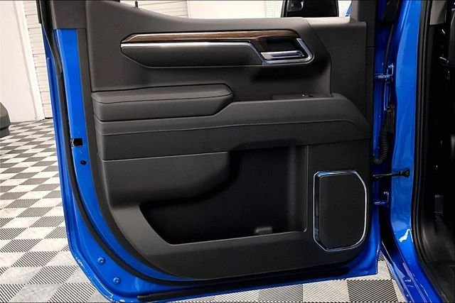 Used 2025 Riptide Blue Metallic Chevrolet LT image 22