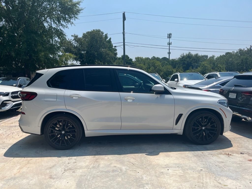 Used 2020 White BMW xDrive40i image 6