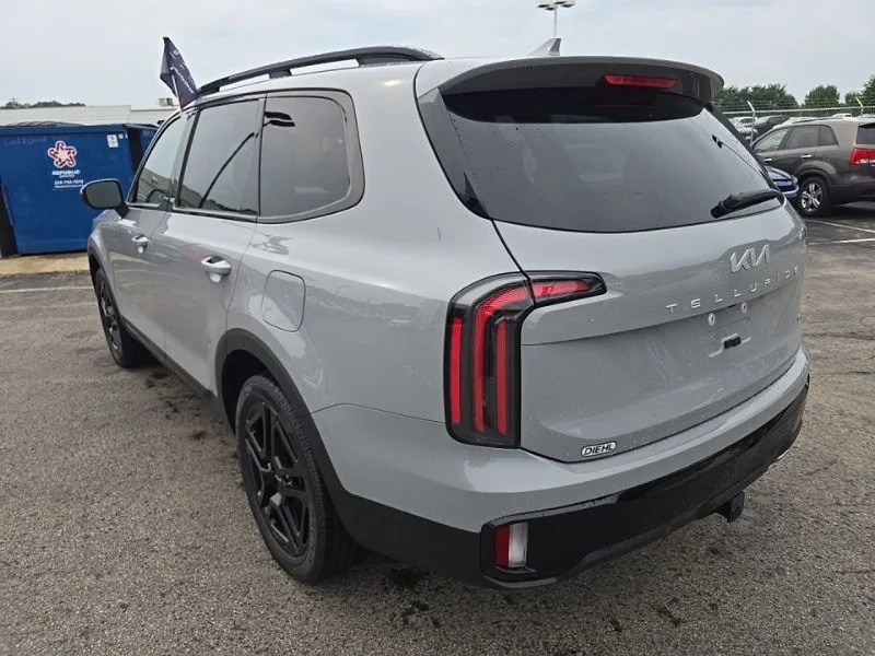 Used 2024 Gray Kia EX X-Line image 6