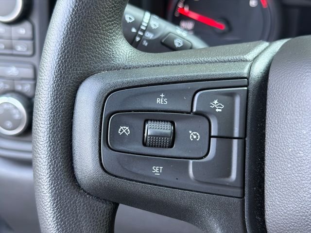 Used 2023 White Chevrolet Custom image 24