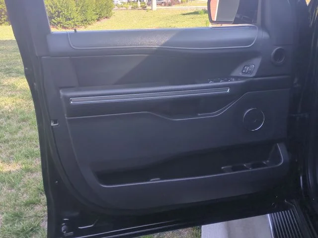 Used 2023 Black Ford XLT image 30