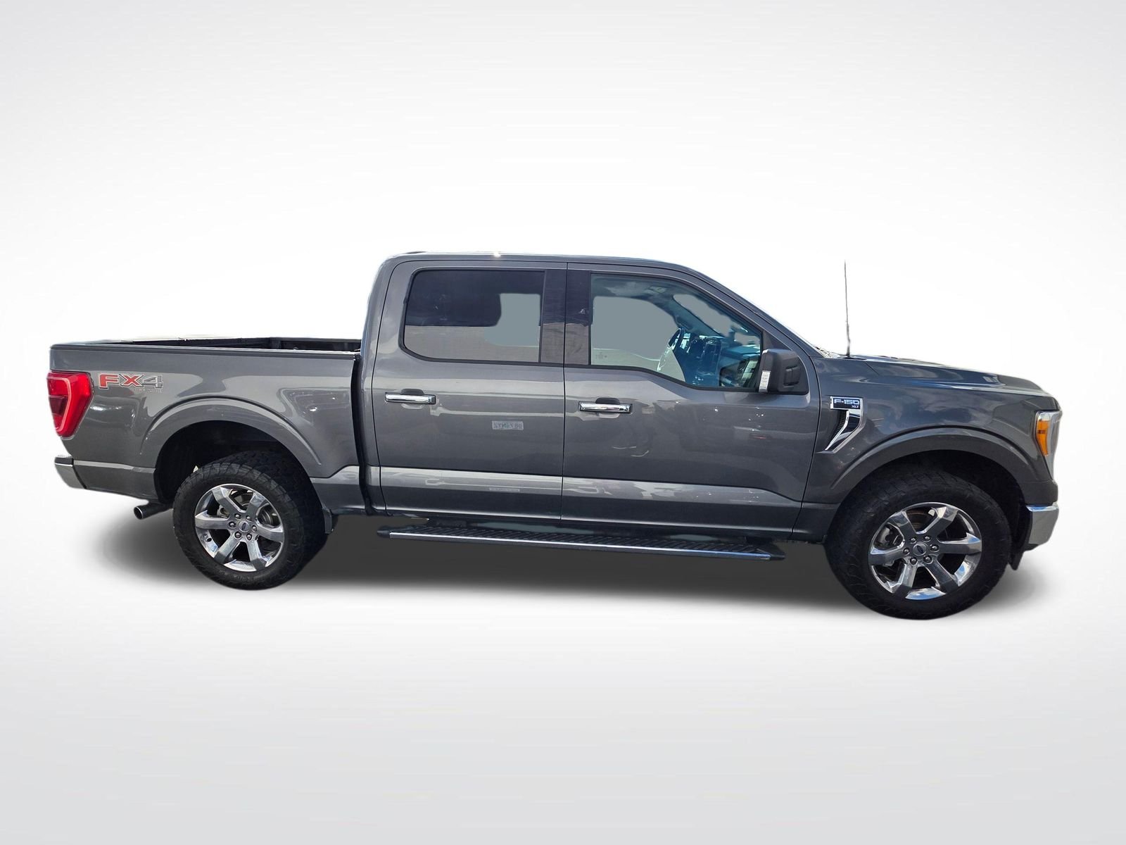 Used 2021 Gray Metallic Ford XLT image 3