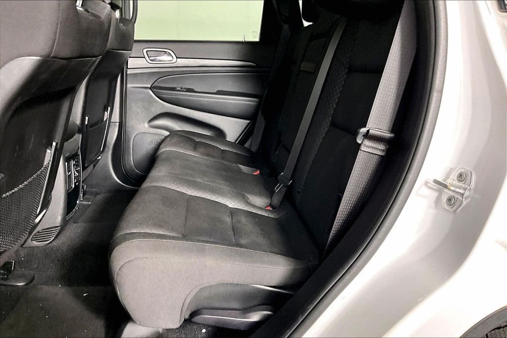 Used 2021 White Jeep Laredo E image 3
