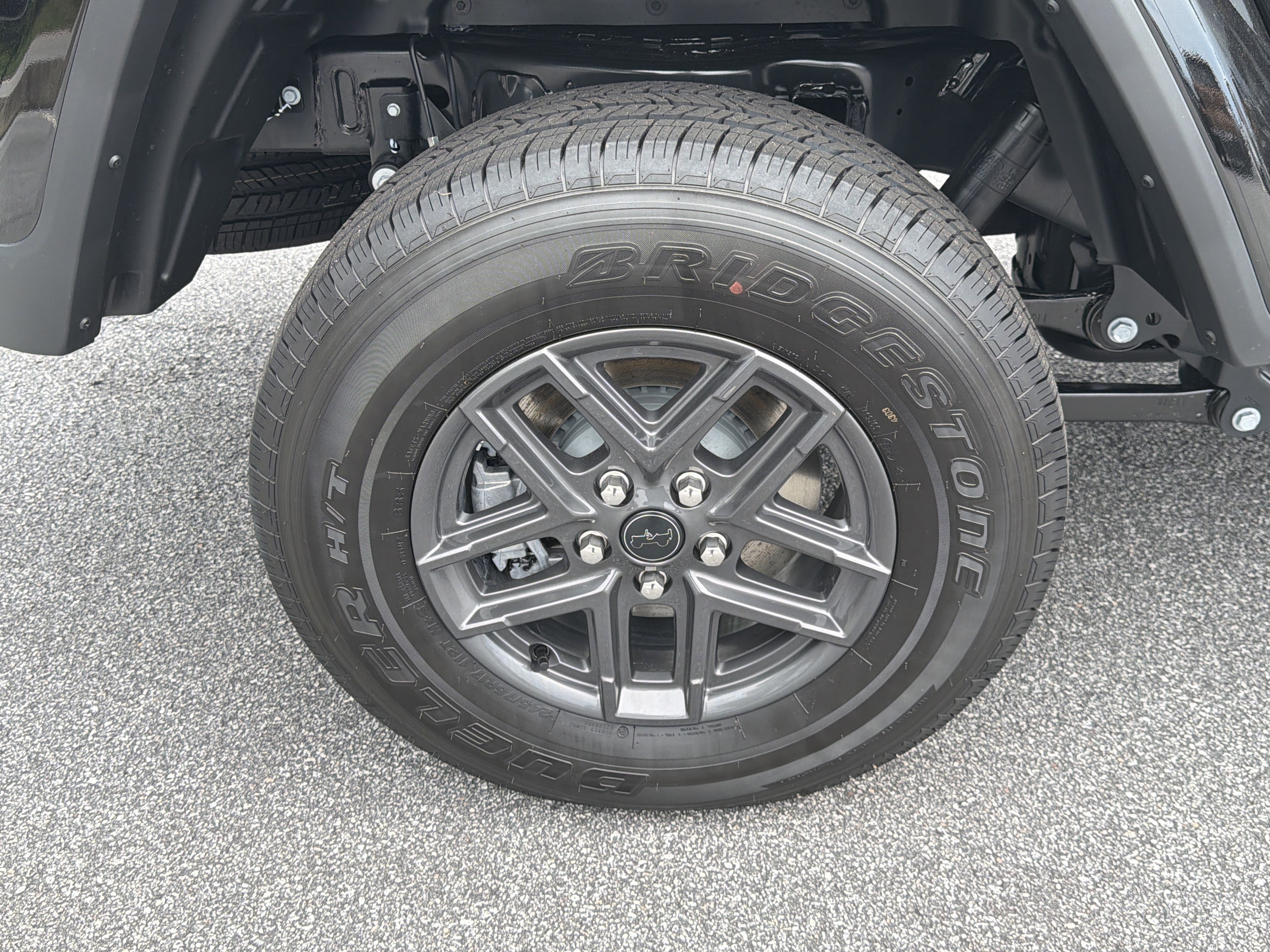 New 2026 Black Clear-Coat Exterior Paint Jeep Sport S image 21