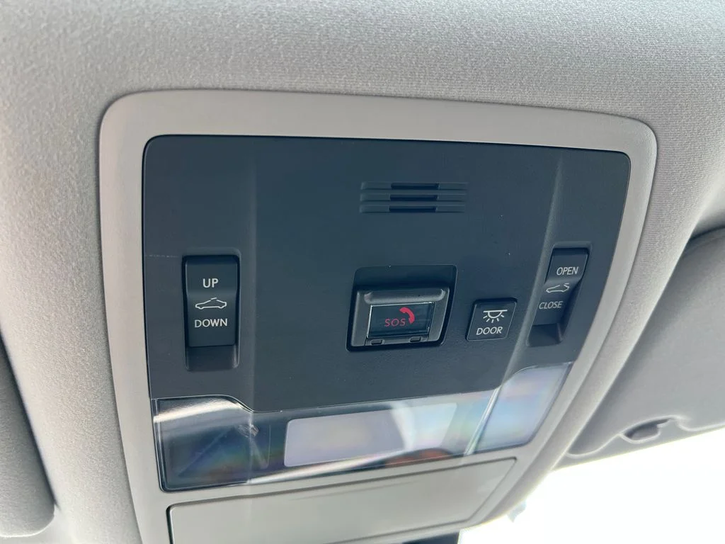 Used 2020 Silver Lexus 350 image 24