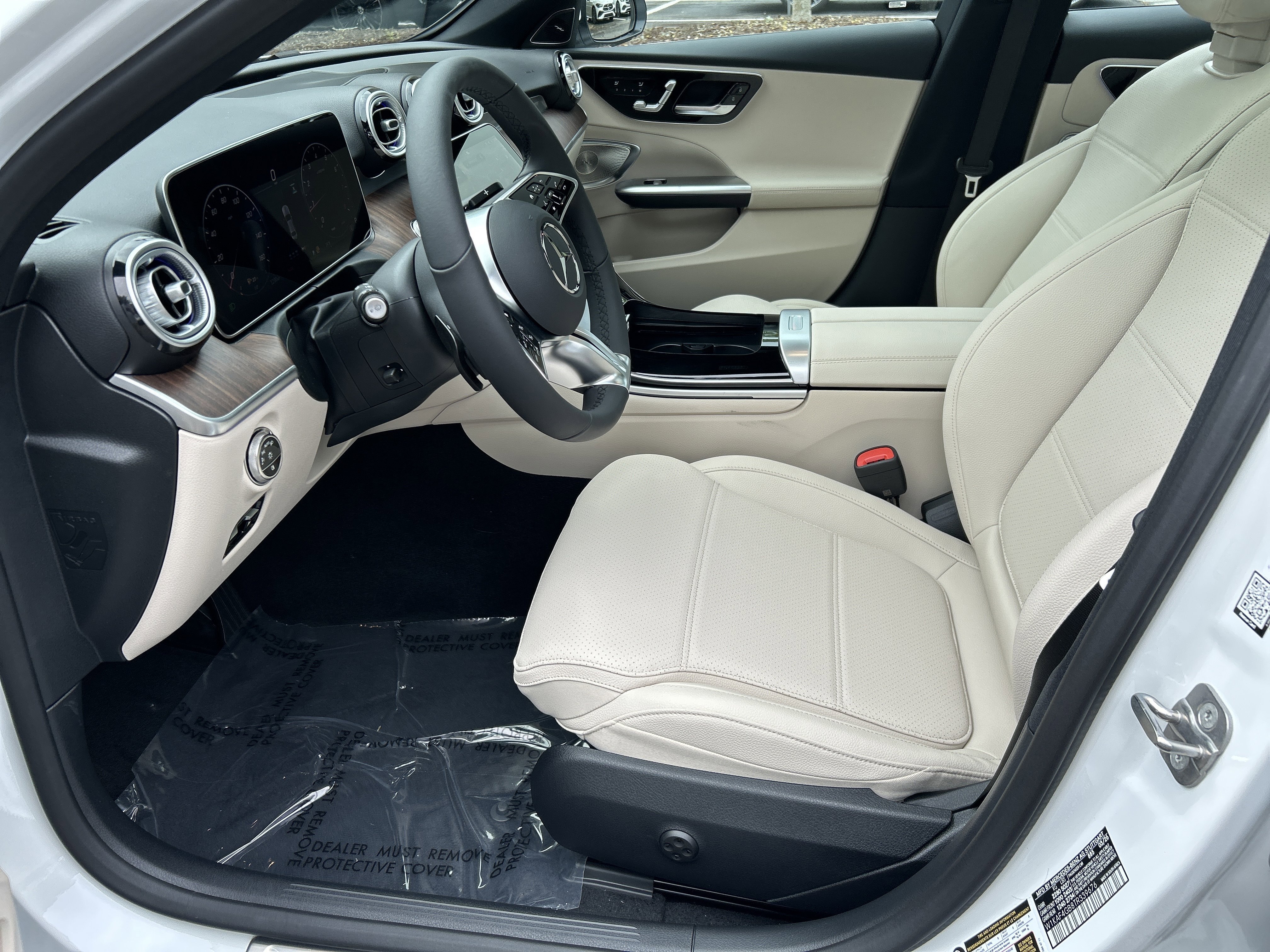 New 2026 MANUFAKTUR Moonlight White Metallic Mercedes-Benz C 300 Sedan image 20