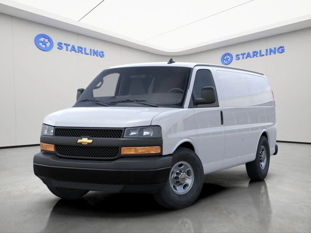 New 2025 Summit White Chevrolet 1WT image 1