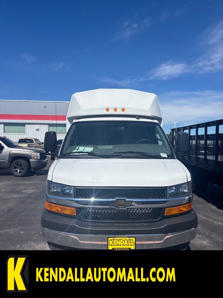 2025 Chevrolet Express Cutaway