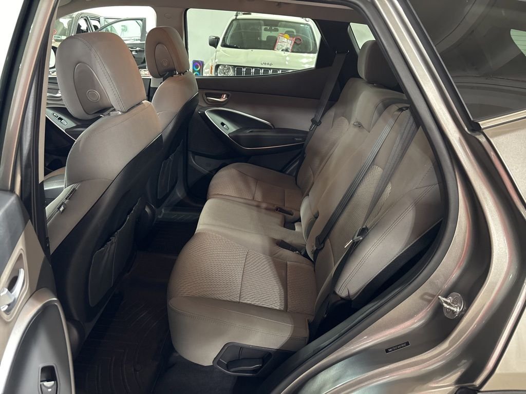 Used 2018 Gray Hyundai 2.4 Base image 27